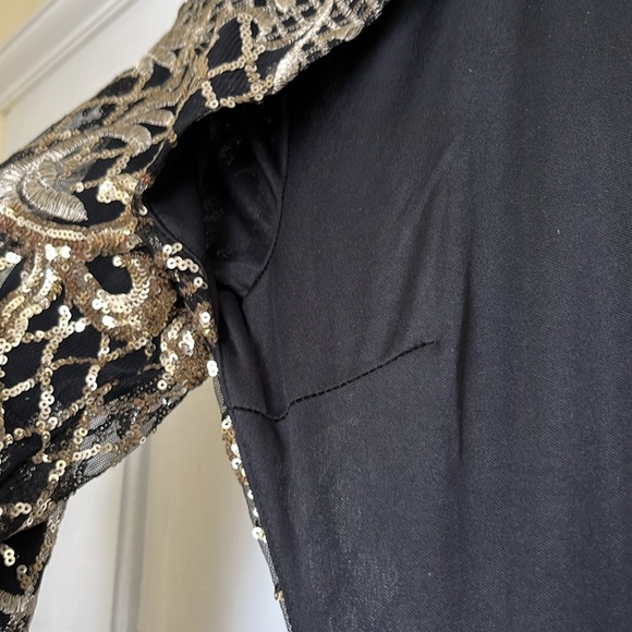 ✨Sequined Open-Back Mock Neck Mini Dress - Black & Gold - Size S Party Dress - Picture 9 of 12